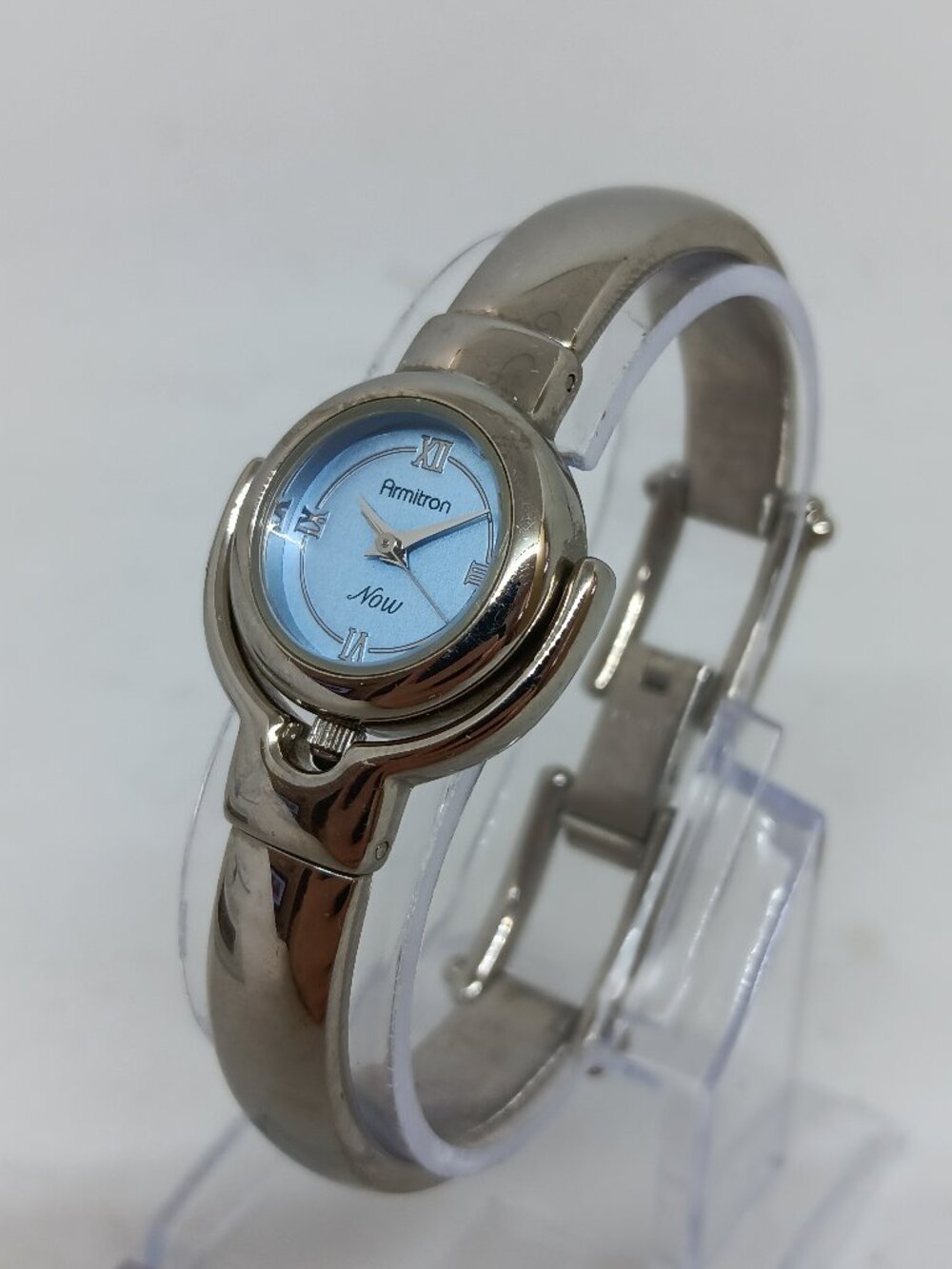 VINTAGE 2000 Armitron Now 75/2015-17 Women's 20mm Quartz Watch NEW BATTERY